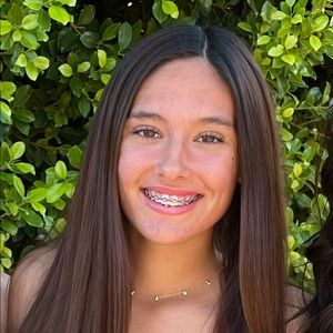 Meet your Posher, Elizabeth